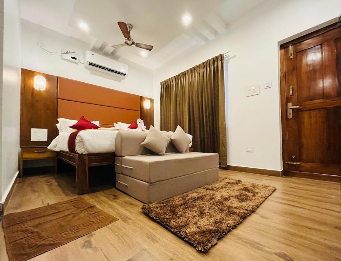 Grb Resort Thiruchendur Exterior photo