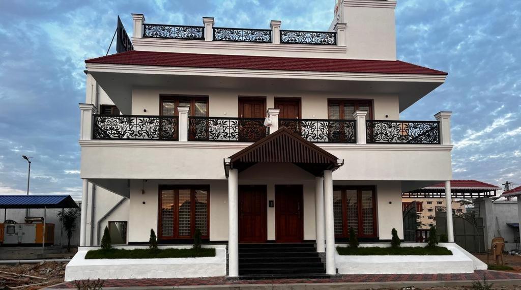 Grb Resort Thiruchendur Exterior photo